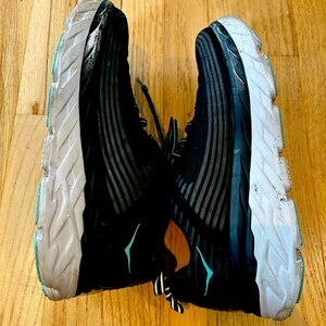 Women’s HOKA Bondi 6